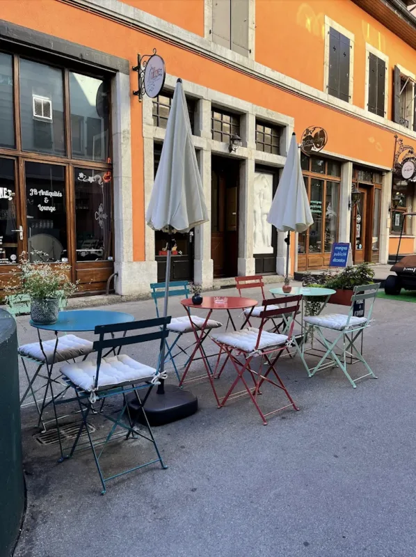 Café - Eaux Vives