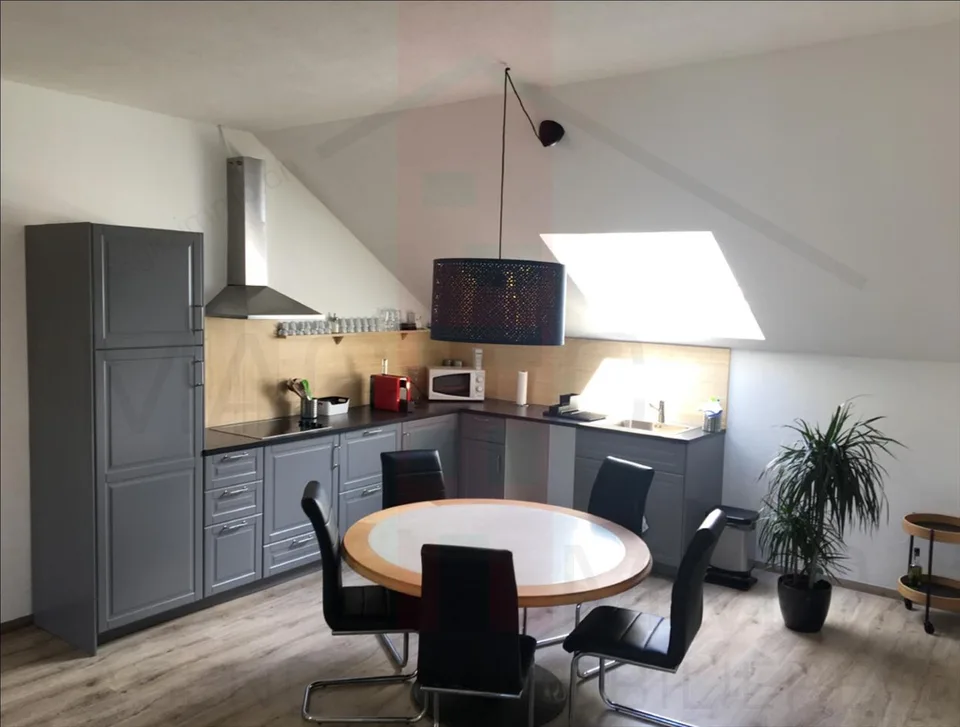 Gemischt genutztes Gebäude 15 Zimmer