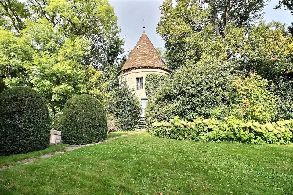 Superba proprietà immersa in un parco con piscina vicino a Morges – foto 10 di 12