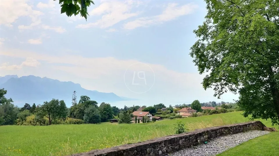Wunderschönes zeitgenössisches Haus in einer begehrten Gegend von Montreux