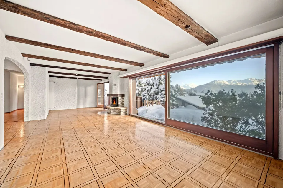 Chalet avec vue sur les Alpes et potentiel exceptionnel