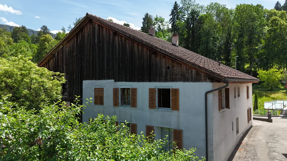 Zu verkaufen in Perrefitte, 7,5-Zimmer-Haus zu renovieren