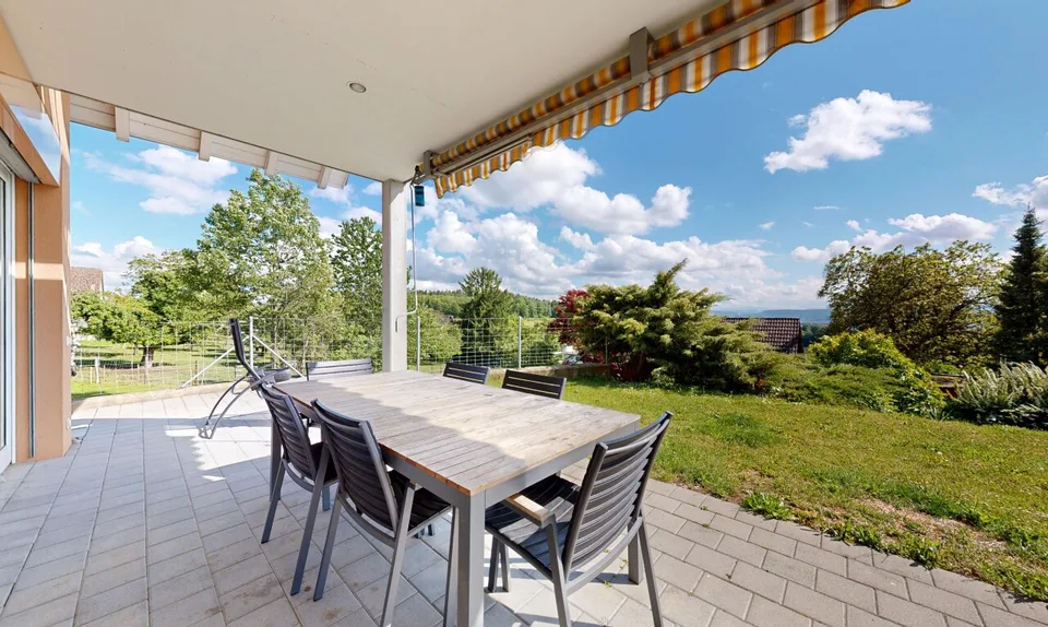 Maison individuelle de 7,5 pièces de première classe avec vue dégagée