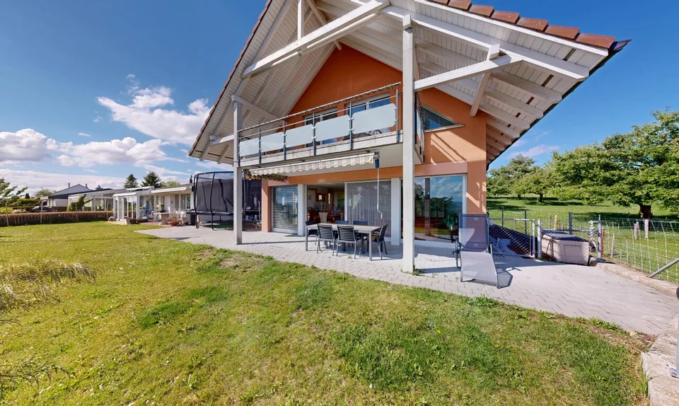 Erstklassiges 7.5-Zimmer-Einfamilienhaus mit unverbaubarer Aussicht