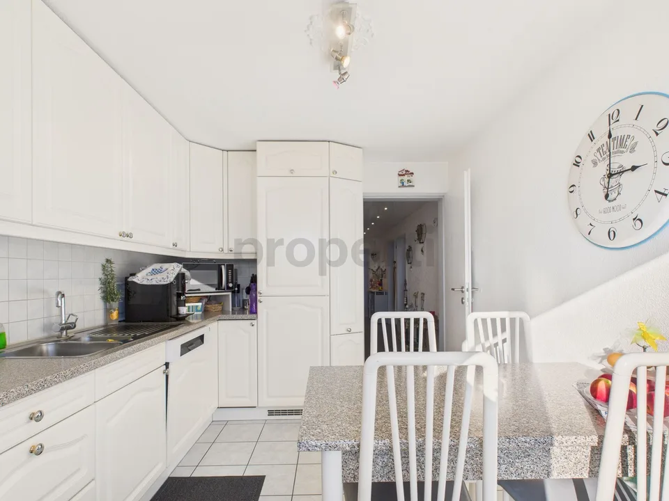 Wohnen mit traumhaftem Mythenblick  attraktive 4.5-Zimmer-Wohnung in Seewen *RESERVIERT* – Foto 7 von 13
