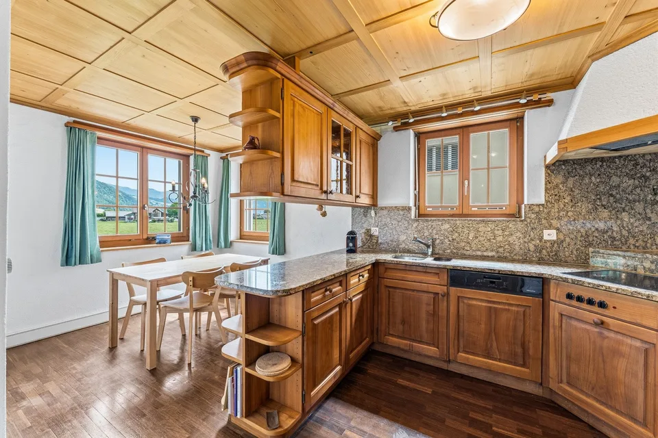 Stans: Casa a schiera di 6,5 stanze con vista e sole
