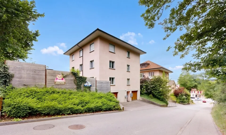 Ertragsgebäude im Herzen von Romont – Brutto-Potenzial von 5 %