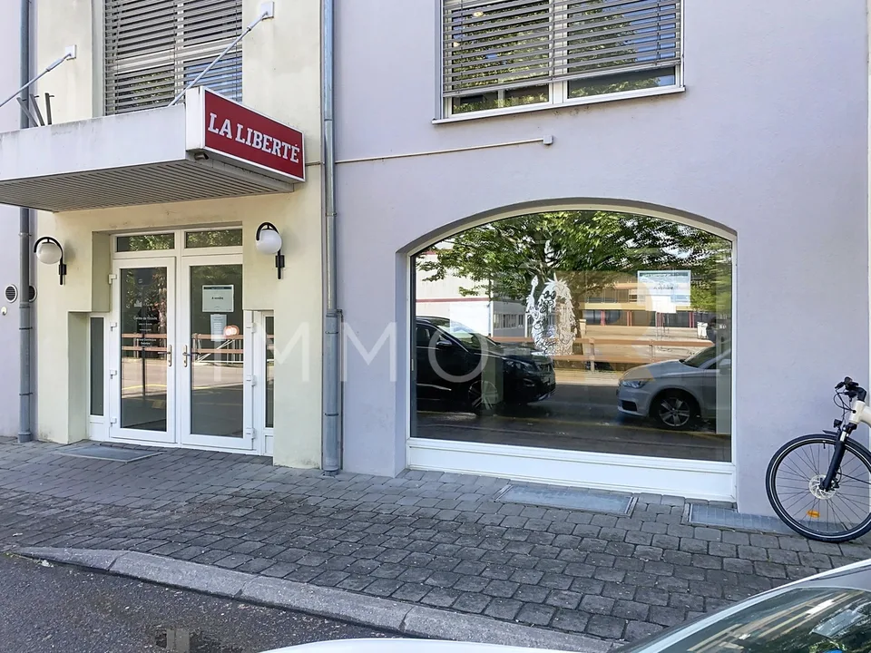 Mitten im Zentrum von Payerne Gewerberaum