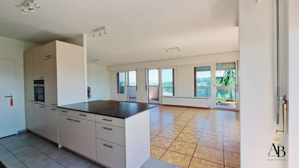 luxueux Appartement vue lac, Eléganterésidence avec piscine intérieure & jacuzzi – photo 16 sur 18