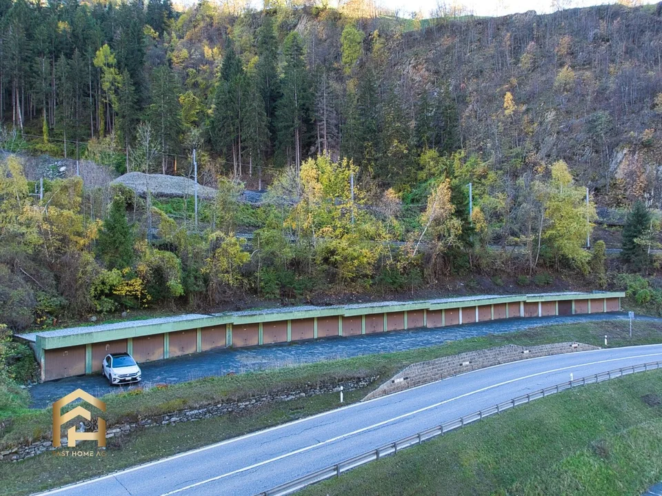Praktische Garagenbox in bester Lage  oberhalb der Betten Talstation