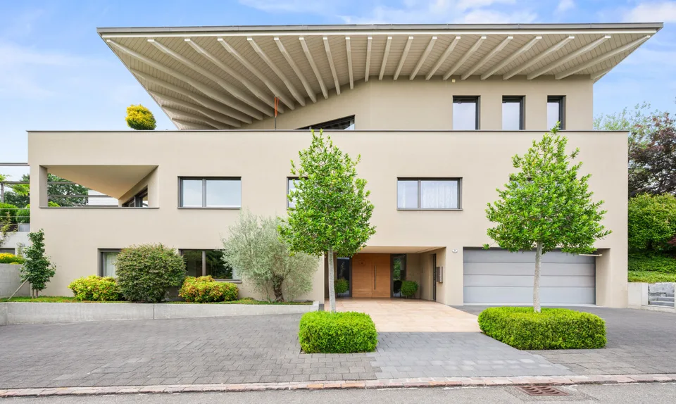 Exklusive Villa mit Wellnessbereich und Panorama-Aussicht