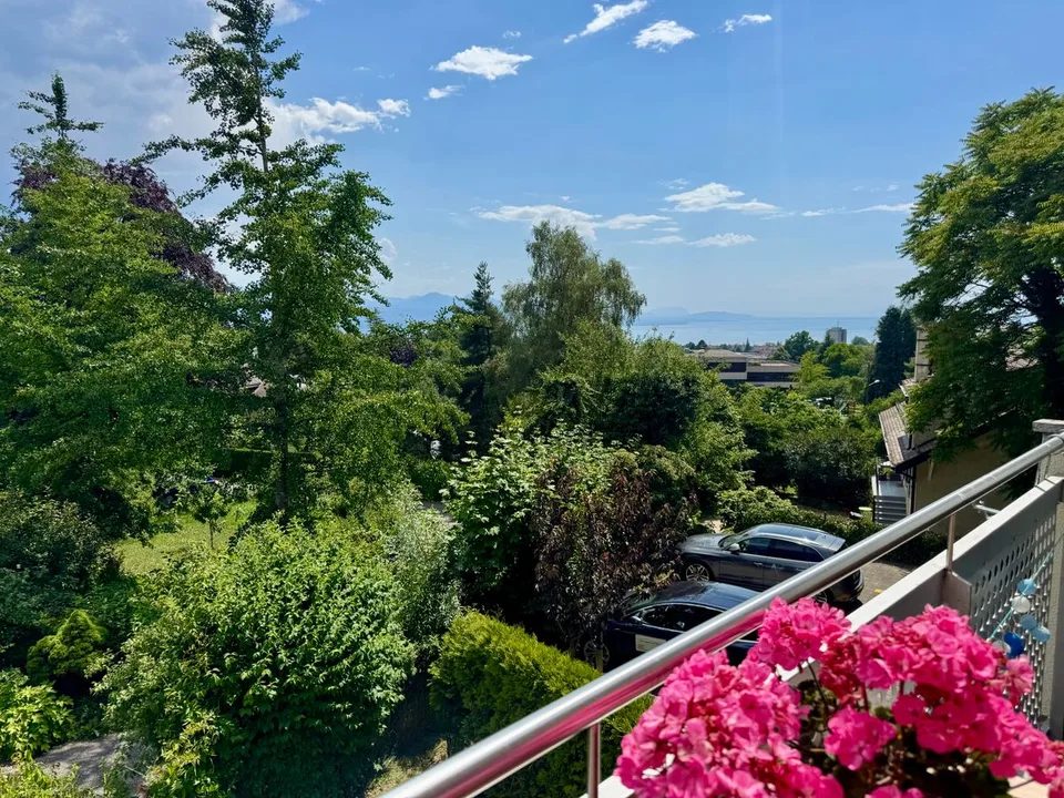 Immeuble résidentiel de 5 appartements avec potentiel de surélévation à Lausanne Chailly