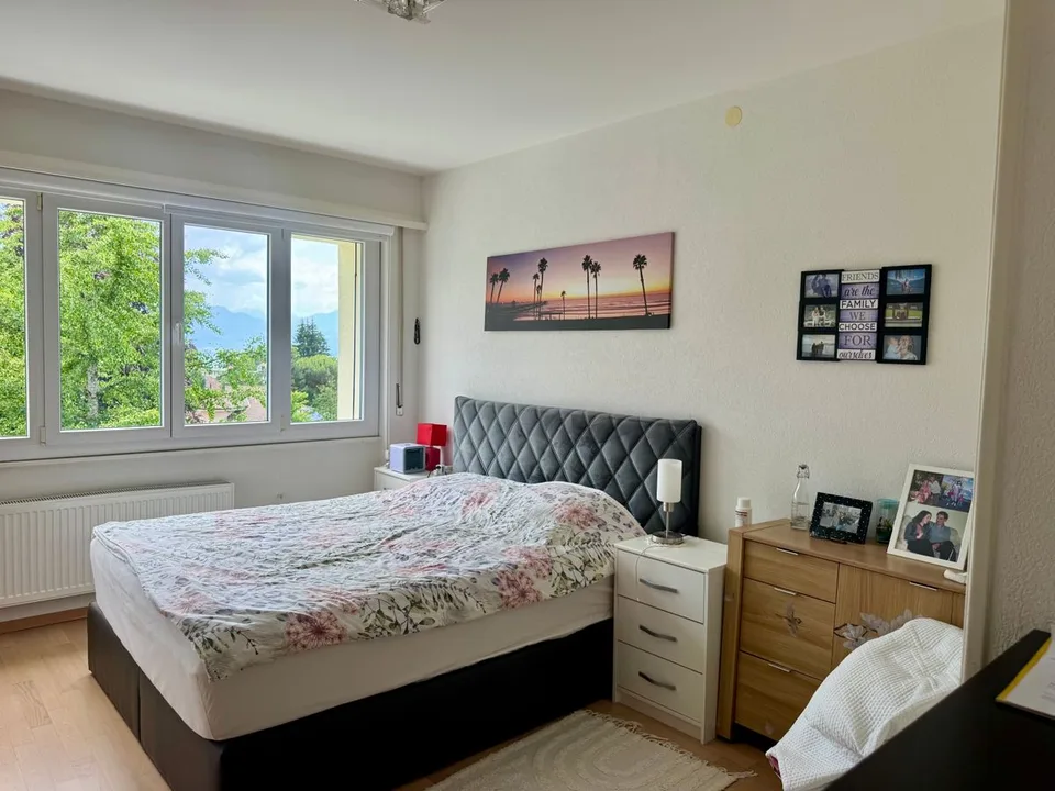 Wohngebäude mit 5 Wohnungen und Aufstockungspotenzial in Lausanne Chailly