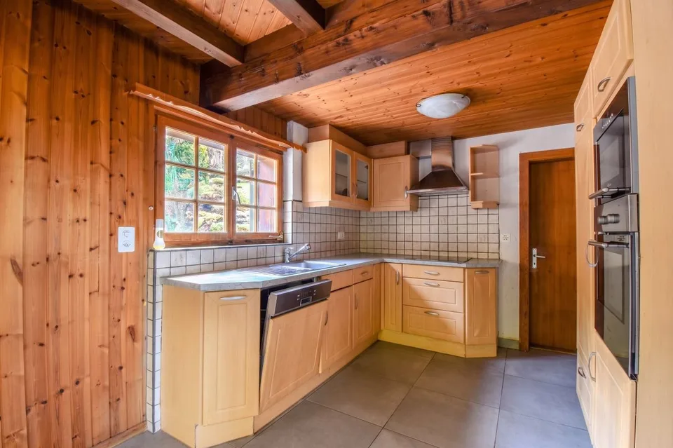 Chalet indipendente con grande potenziale - Residenza secondaria autorizzata a Val-d'Illiez