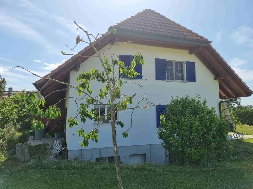 Casa unifamiliare assolutamente unica "con tutti i comfort" a Wiler bei Seedorf