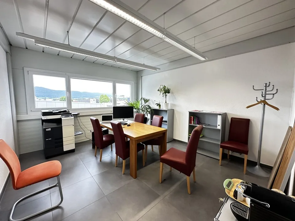 Zu verkaufen Gebäude mit Werkstätten und Büros in Delémont – Foto 11 von 13