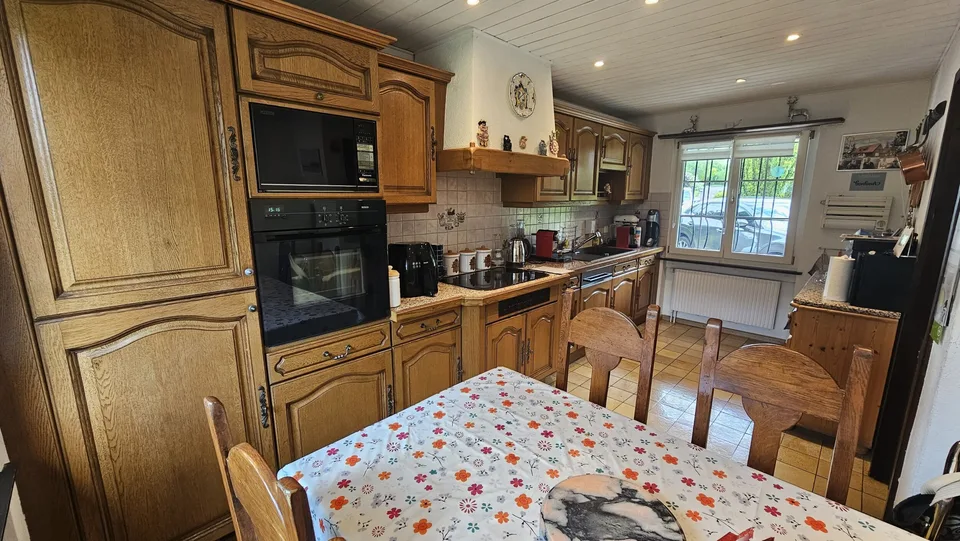 In vendita a Malleray, casa di 6,5 locali su un terreno di 858 m² – foto 9 di 13