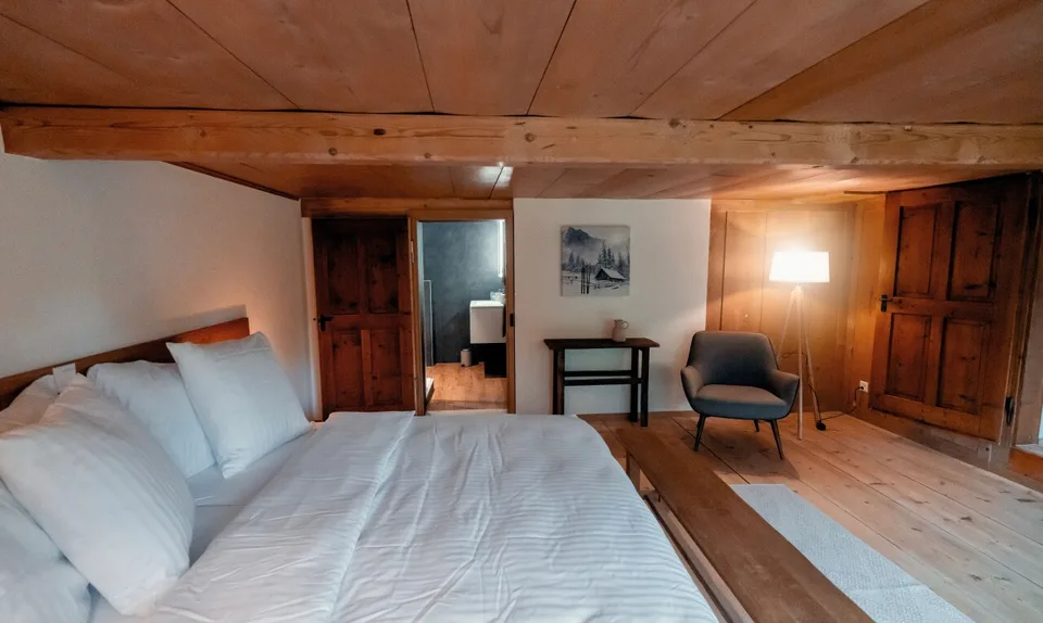 Historisches Bauernhaus mit Ferienwohnung und Bergpanorama – Foto 10 von 11