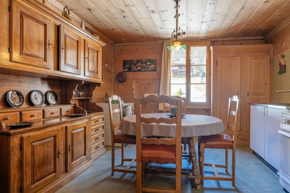 Multi-family house with exclusive, unobstructed views