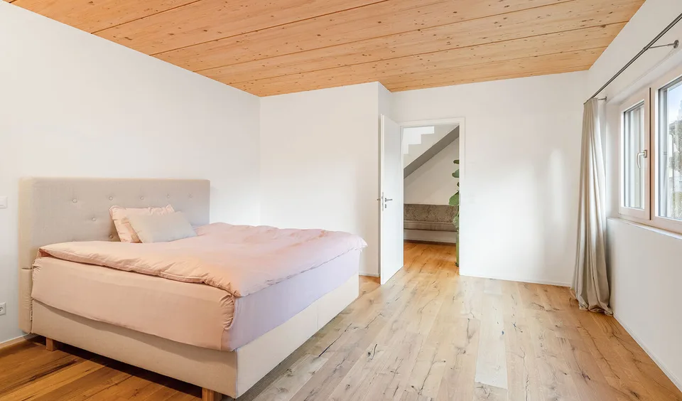 Une maison aussi spéciale que son emplacement - à 150 m du lac – photo 7 sur 10