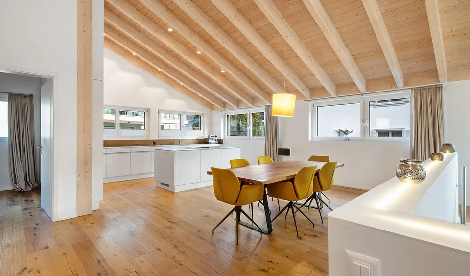 Une maison aussi spéciale que son emplacement - à 150 m du lac