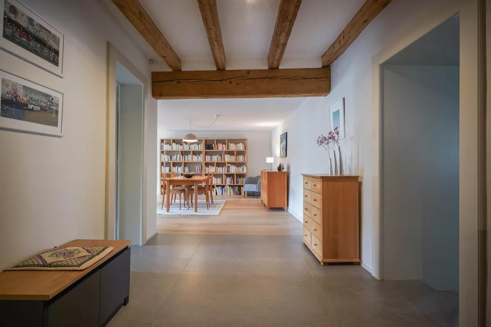 9-room House