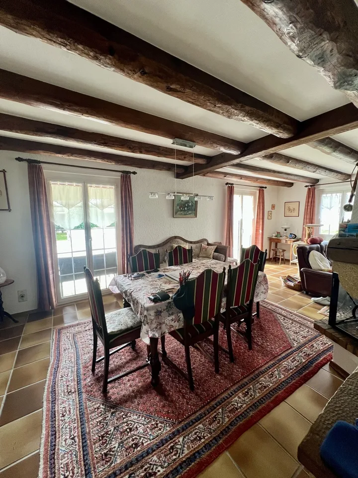 ZUM VERKAUF MAGNIFIKANTE VAUD VILLA MIT SCHWIMMBAD