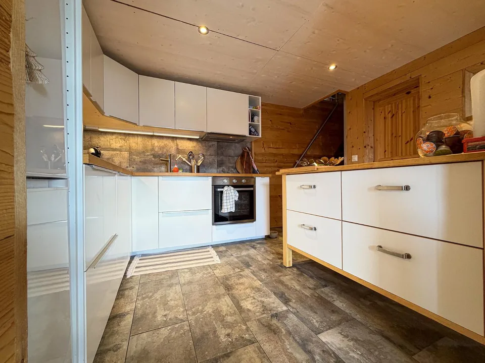 Schönes renoviertes Chalet auf einem sehr schönen, ebenen Grundstück in Ovronnaz/VS – Foto 6 von 20