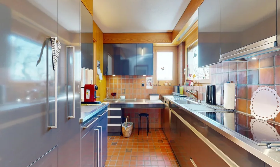 Affascinante casa unifamiliare di 6 stanze con piscina, sauna e vista panoramica