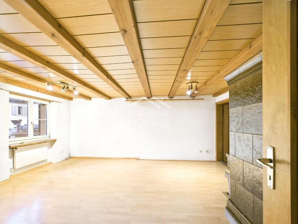 Doppeltes Potenzial: Ein Haus bezugsbereit, eines zur Neugestaltung