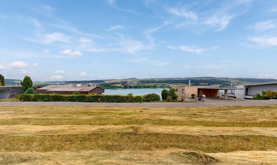 Terreno di 631 m² con vista sul lago di Hallwil
