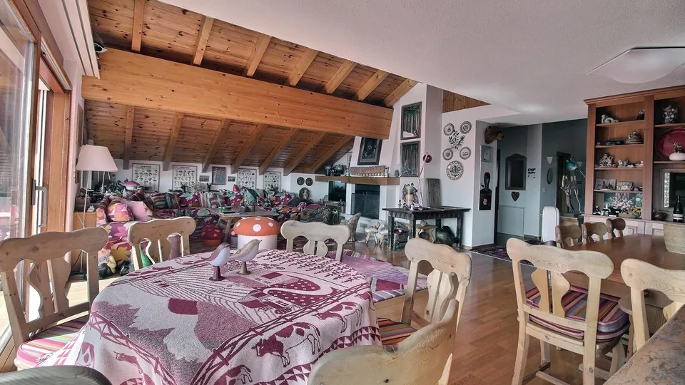 Esclusività. Crans, attico duplex di 5.5 stanze con vista