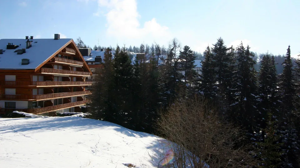 Exclusivité. Crans, attique duplex de 5.5 pièces avec vue