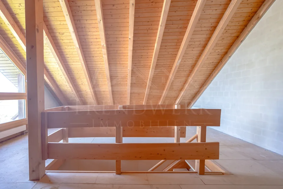 Casa bifamiliare di 4 camere con giardino soleggiato e garage a Worb – foto 9 di 13