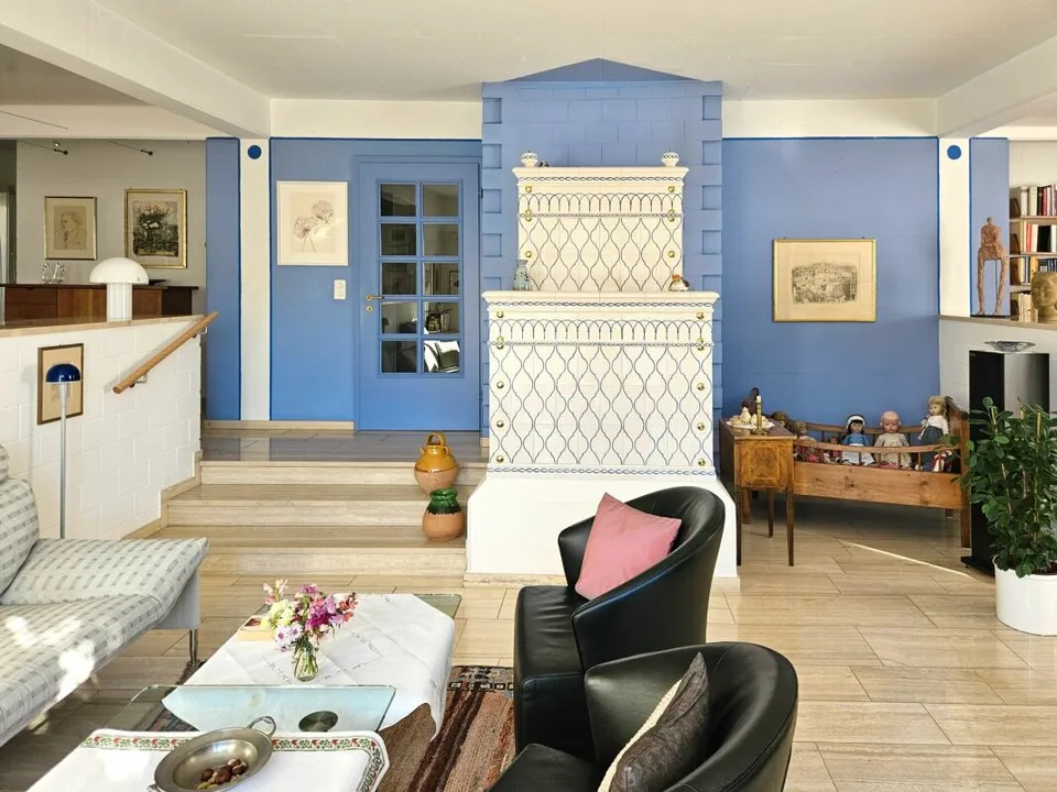 Maison individuelle spacieuse et bien entretenue de 8,5 pièces à vendre à la limite sud du vieux centre du village d'Elgg – photo 7 sur 13