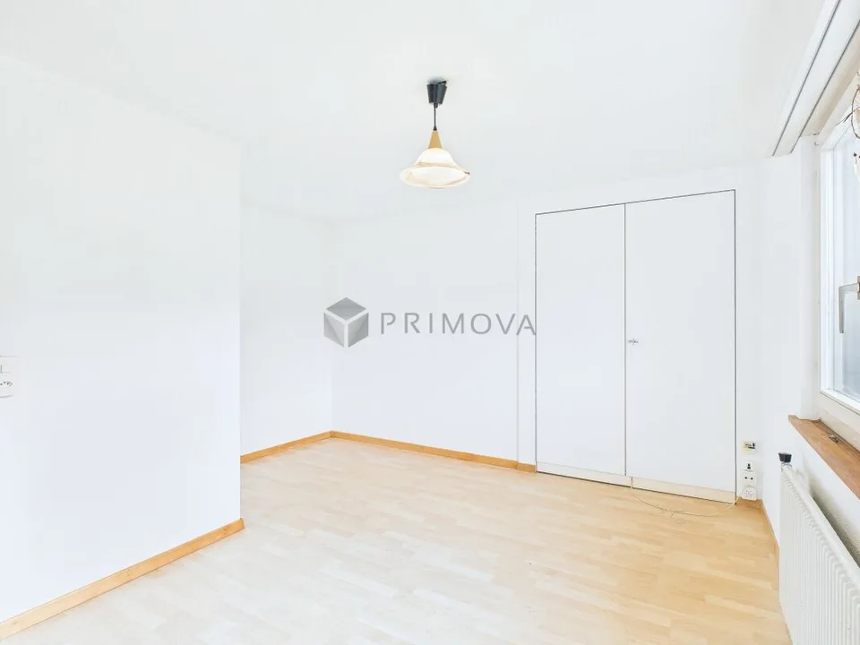 Grosszügiges 5.5 Zimmer-Doppeleinfamilienhaus an ruhiger Lage mit viel Raum für Ihre Ideen