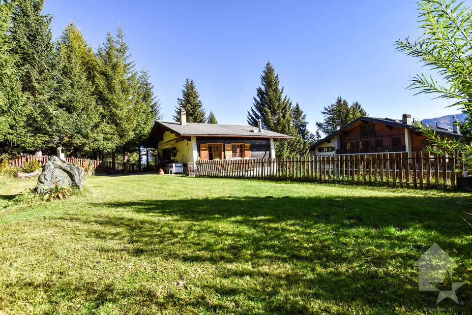 Schönes Chalet im Zentrum des Resorts