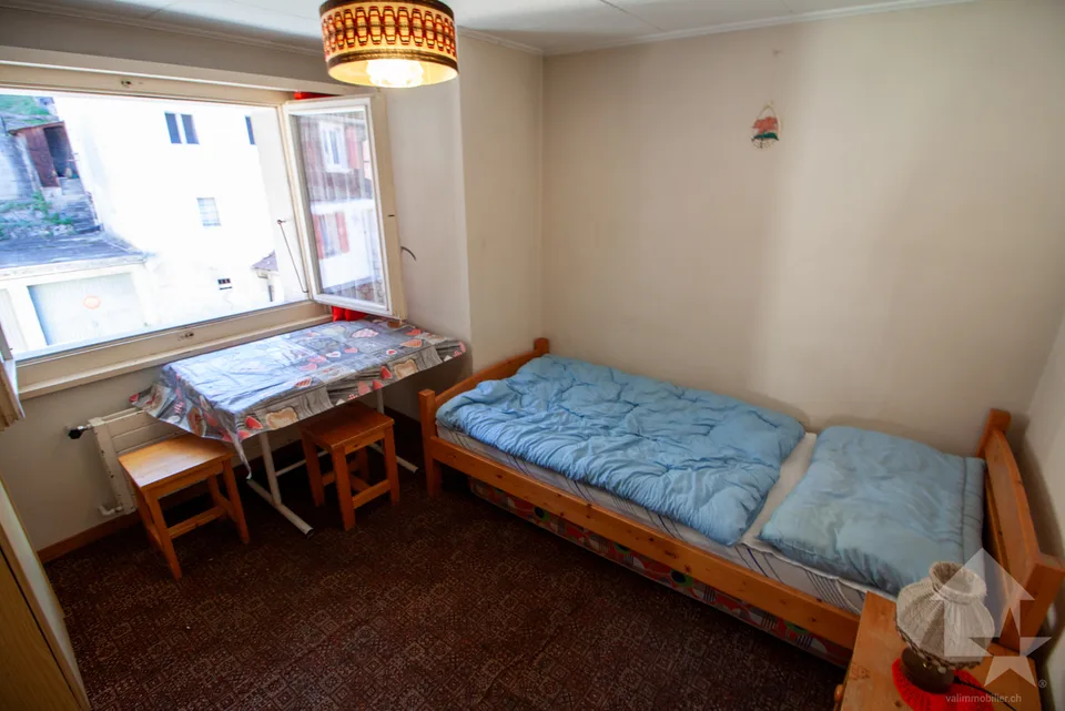 Village house of 200 m2 in the center of Varen – photo 7 of 13