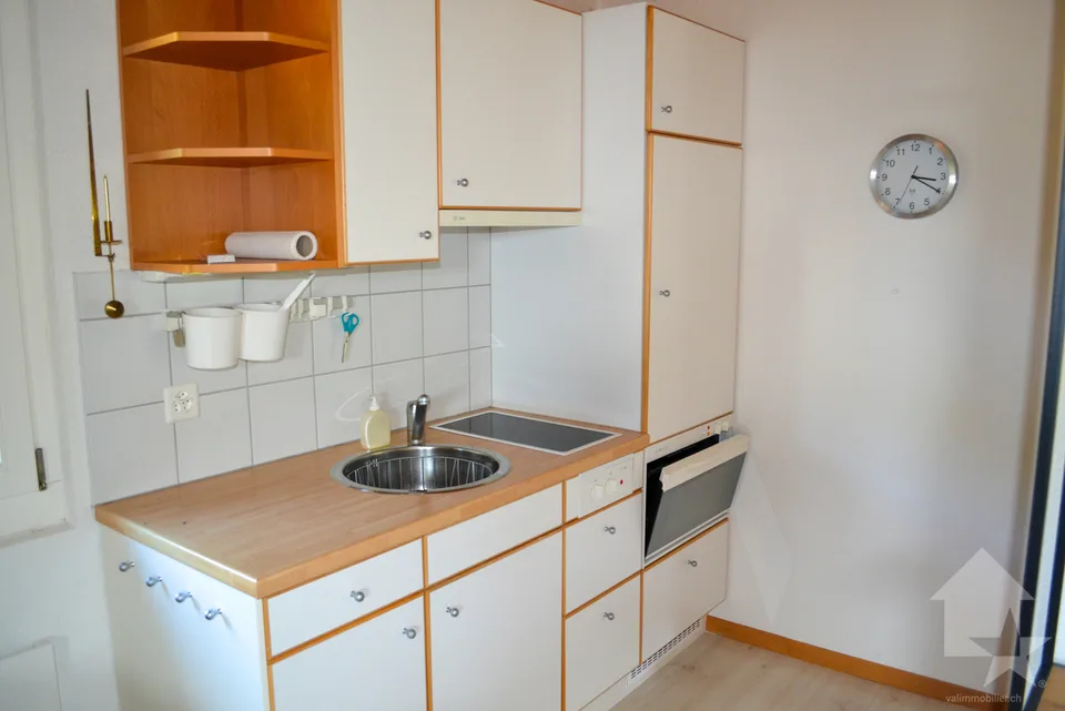 2,5-Zimmer-Wohnung von 42 m2 im Dachgeschoss mit Blick auf die Alpen – Foto 7 von 13