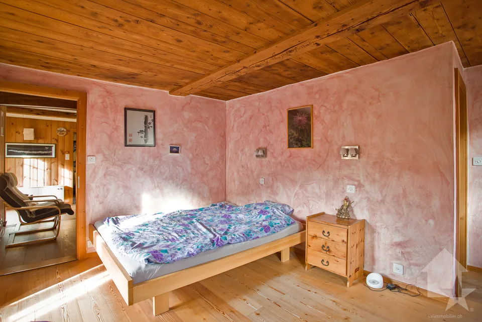Chalet with 5.5 rooms with character, 180 m2, sunny location – photo 6 of 13
