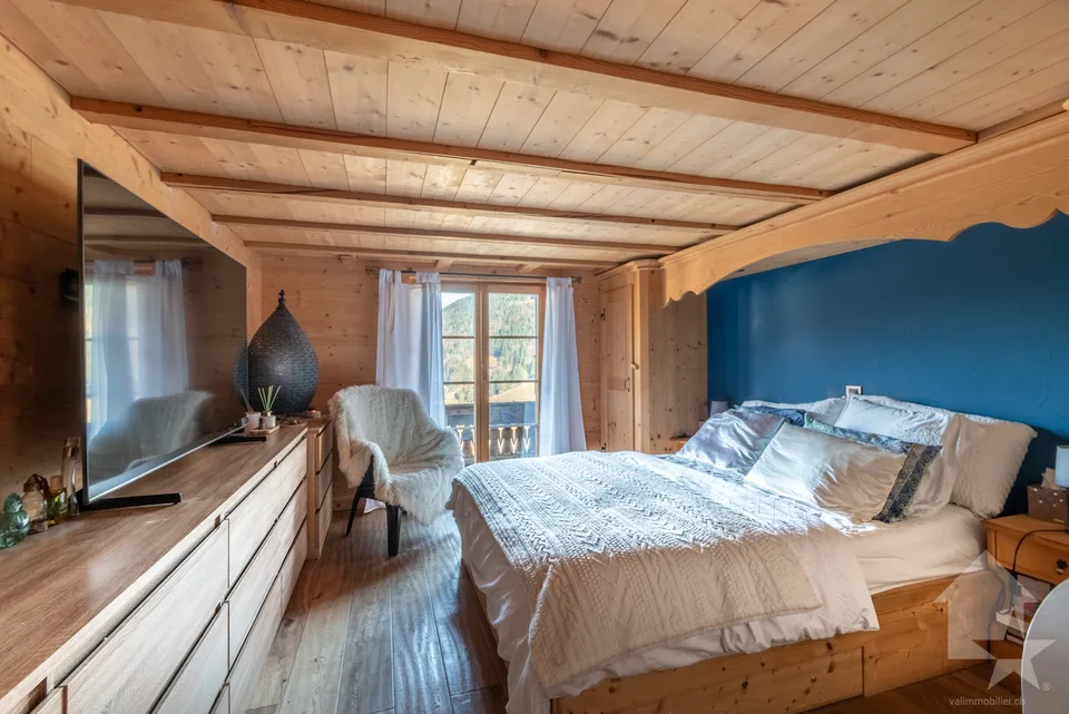 Val-d'Illiez, magnifique chalet de 3 logements – photo 9 sur 13