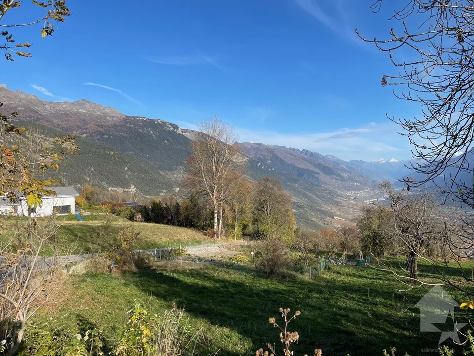 Terreno edificabile, in leggera pendenza, tranquillo e con vista panoramica