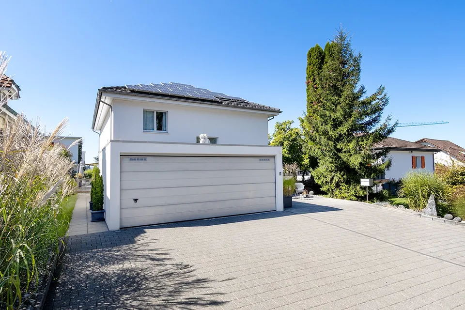 VENDU - Maison individuelle exclusive de 6,5 pièces avec de nombreux détails attrayants – photo 10 sur 12