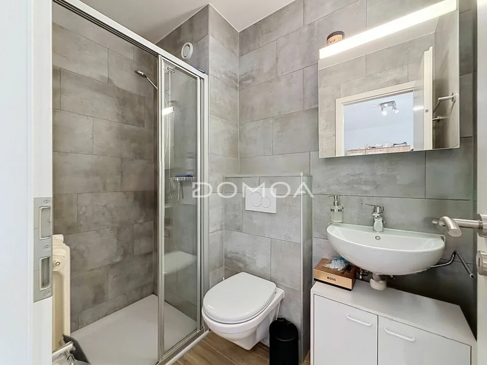 Wunderschöne 5,5 Zimmer 114 m2 vollständig renoviert in Villars-sur-Glâne – Foto 8 von 13
