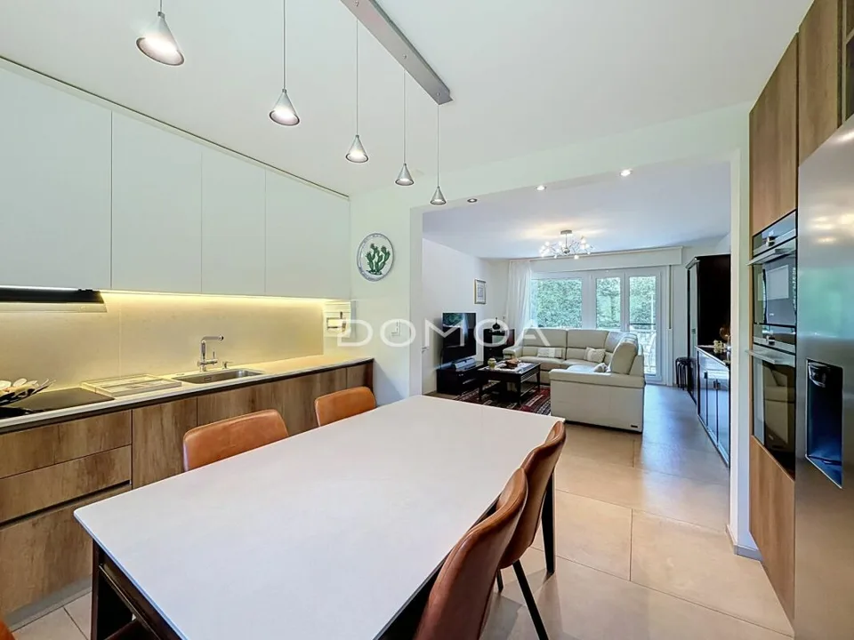 Magnifico 5,5 locali 114 m2 completamente rinnovato a Villars-sur-Glâne