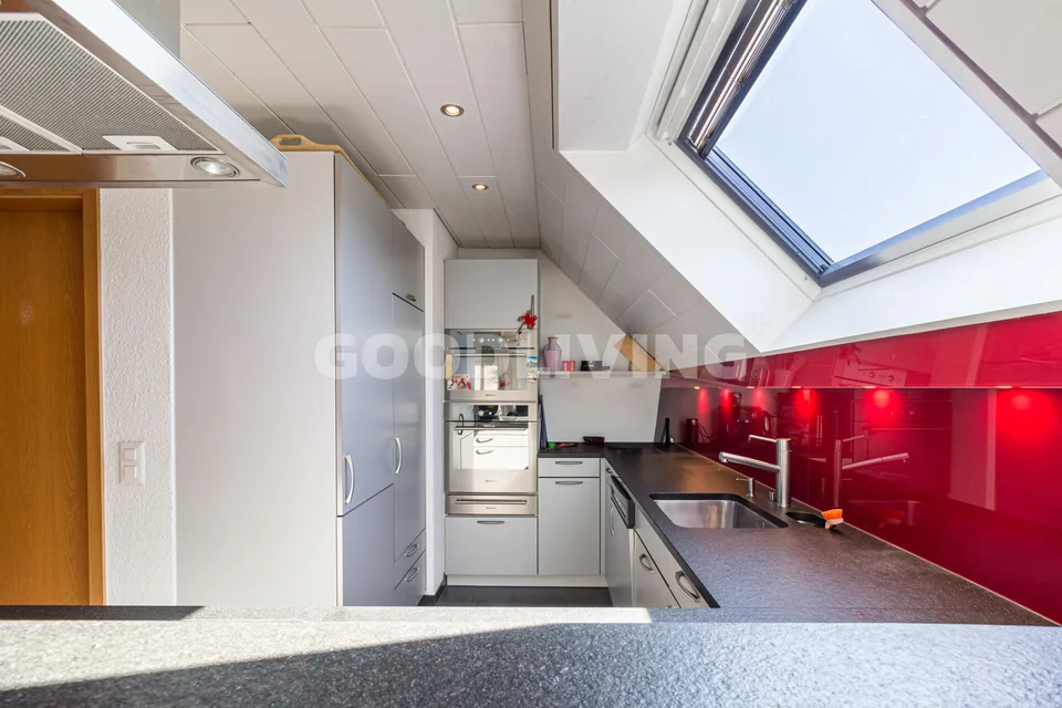 Maisonette mit Galerie und Licht / Duplex avec galerie et espaces lumineux