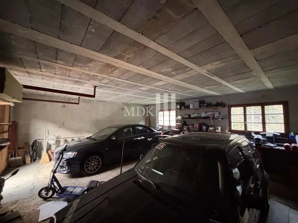 Baugrundstück mit Garagenbox – Foto 7 von 8