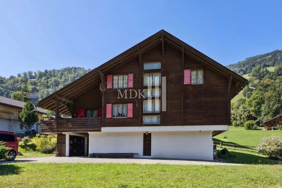 Charmantes Chalet auf einem großen Grundstück