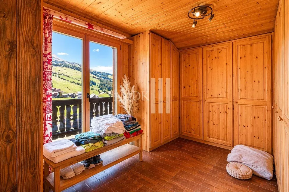 Luxuriöses Chalet an den Skipisten! – Foto 10 von 13