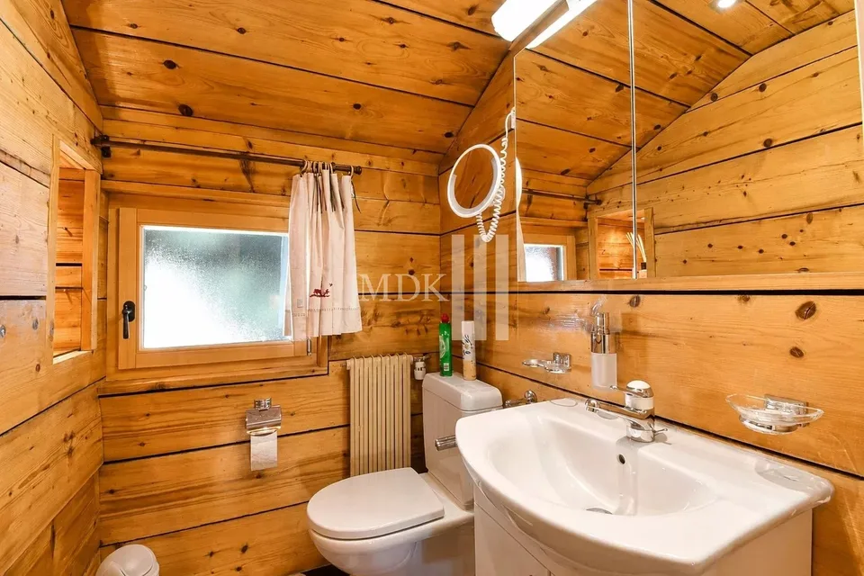 Luxuriöses Chalet an den Skipisten! – Foto 12 von 13